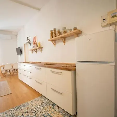 En El Barrio De La Alameda De Hercules Apartment *